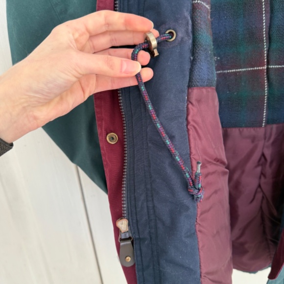 VINTAGE Alaska Trails quilted fleece flannel-lined outdoor winter coat - Picture 3 of 13